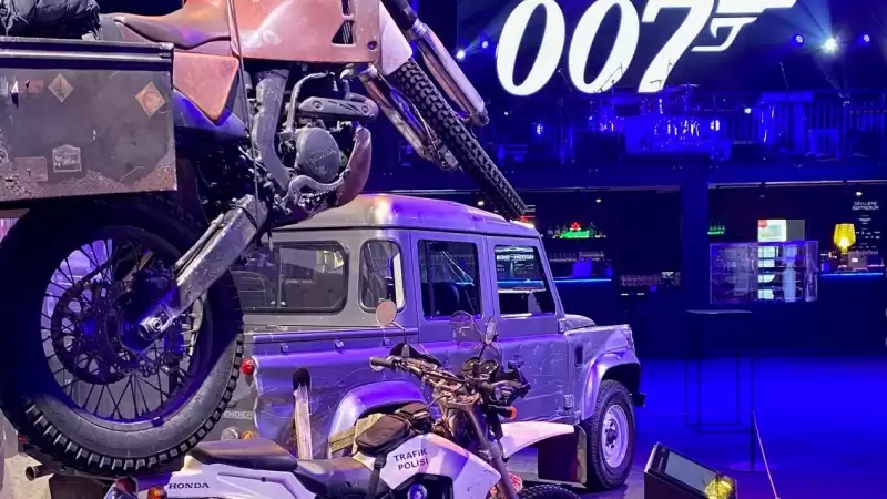 Bond in Motion - výstava