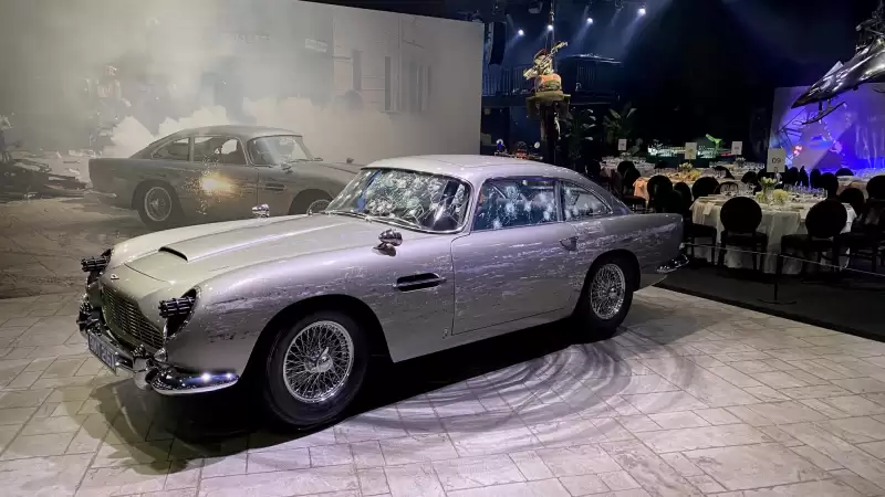 Bond in Motion - výstava